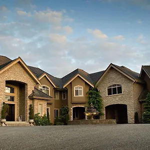Sweet Dreams Luxury 3*, Abbotsford Canada